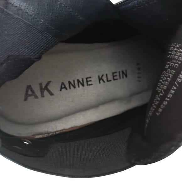 NWT Women’s Anne Klein Black Fabric Ankle Boots! Size 10! NEW! - Picture 7 of 9